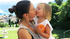 MATE�SKÁ LÁSKA. Michaela Kreuzigerová s dcerou Viktorkou