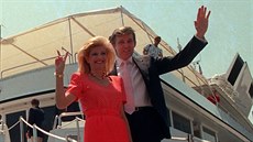 Donald Trump a jeho manželka Ivana (New York, 4. července 1988)