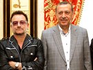 Svého druhu popstar. Ani Erdogan proto nemohl chybt v albu Bona z U2, který má...