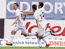Boleslavský útoník Jan Chramosta (vlevo) slaví gól proti Liberci.