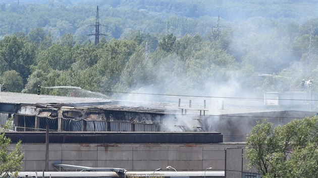 estnct jednotek hasi zasahovalo 30. ervence u poru haly spolenosti DB Drtovna v Bohumn na Karvinsku. Pi poru nikdo nebyl zrann.