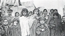 Odhady potu obtí romského holokaustu se pohybují od 220 000 do 1 500 000.