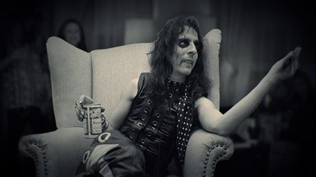 Zábr z filmu Super Duper Alice Cooper