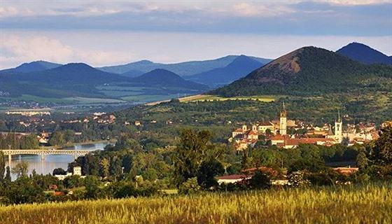 Pokratice, rodit Václava Babinského, jsou souástí Litomic.