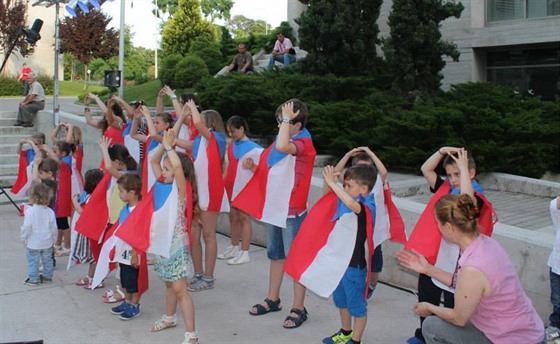 V řecké Soluni funguje výuka českého jazyka pro řecko-české děti od roku 2012.