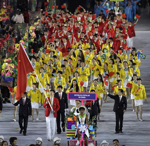 na na zahajovacm ceremonilu olympidy (Rio de Janeiro, 5. srpna 2016)