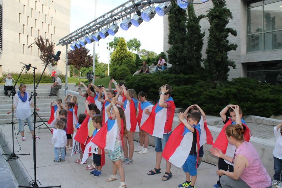 V �ecké Soluni funguje výuka �eského jazyka pro �ecko-�eské d�ti od roku 2012.