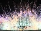 Velkolepý ohostroj ukonil zahajovací ceremoniál olympijských her v brazilském...