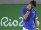 Tenista Novak Djokovi v prvním kole olympijského turnaje v Rio de Janeiru.