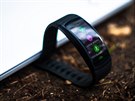 TEST: Chytrý náramek Samsung Gear Fit 2 sám pozná, kdy jdete bhat