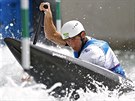eský vodní slalomá Vítzslav Gebas v olympijském závod kanoí C1. (7. srpna...