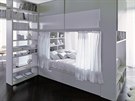 Takzvaná prostorová postel od italského výrobce eí i problém s ukládáním.