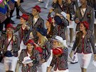 etí olympionici pi zahajovacím ceremoniálu her v brazilském Riu