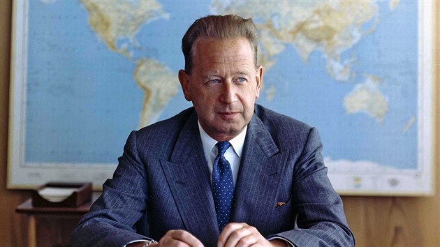 Generln tajemnk OSN Dag Hammarskjld. (1. dubna 1953)