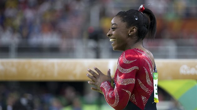 Devatenctilet Amerianka Simone Bilesov - hvzda mezi sportovnmi gymnastkami.