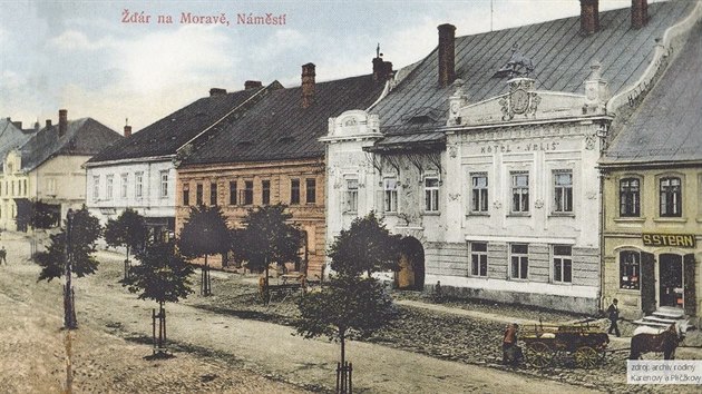 Hotel Veliš byl jedním z nejhonosnějších domů ve městě. Patřil hoteliérovi  a starostovi Otokaru Velišovi.