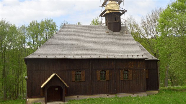 Kostel sv. Jana Křtitele stál původně v obci Fláje.