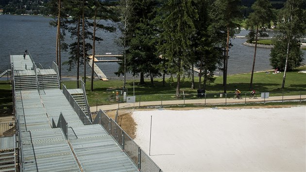 Olympijsk park Rio-Lipno roste u ple v Lipn nad Vltavou. (29. ervence)