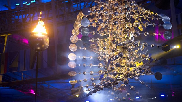 OLYMPIJSK OHE HO. Momentka ze slavnostnho zahjen olympidy v Riu