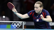 Česká stolní tenistka Hana Matelová v olympijském utkání proti Zhang Mo z...