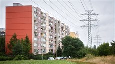 Na sídlišti Písnice prodává společnost ČEZ hromadně 770 bytů. 