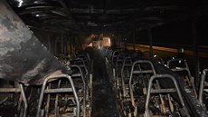 Na dálnici D10 nedaleko Mnichova Hradi�t� sho�el kv�li závad� na motoru...