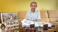 Jaromír Jindra má ve sbírce na 100 tisíc zápalkových nálepek a krabi�ek..