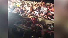 Desítky zran�ných lidí na koncertu raper� Snoop Dogg a Wiz Khalifa. Urvalo se...