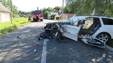 Nehoda osobního auta a nákla�áku v �erveném Kostelci na Náchodsku (8.8.2016).