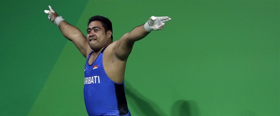 Vzpra David Katoatau z souostroví Kiribati taní na olympiád v Riu.