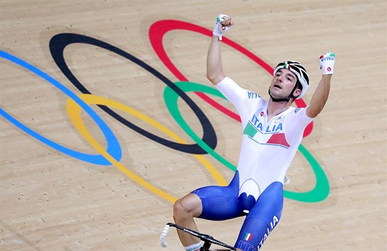 Ital Elia Viviani slaví olympijský triumf - ilustrační foto. 