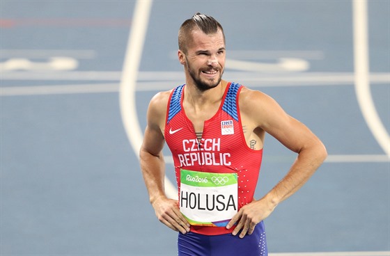 Jakub Holua v cíli semifinálového olympijského závodu na 1500 metr. (19....