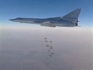 Ruský bombardér Tu-22M3 nad Sýrií (11. srpna 2016)