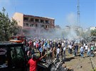 Následky pumového útoky v tureckém městě Elazig (17. srpna 2016)