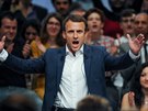Emmanuel Macron na mítinku u píleitosti zaloení hnutí  En Marche! (duben...