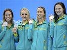 Australské plavkyn (zleva) Emily Seebohmová, Taylor McKeownová, Emma McKeonová...