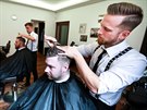 V brn�nsk�m barber shopu Gentlemen Brothers se o viz� mu�� dob�e postaraj�.