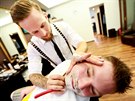 V brn�nsk�m barber shopu Gentlemen Brothers se o viz� mu�� dob�e postaraj�.
