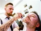 V brn�nsk�m barber shopu Gentlemen Brothers se o viz� mu�� dob�e postaraj�.