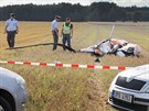 Pi pdu vrtulnku u Kaznjova na Plzesku zahynuli dva lid. (16. srpna 2016)