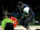 Andranik Karapetjan ve bolestí poté, co si v olympijském finále do 77...
