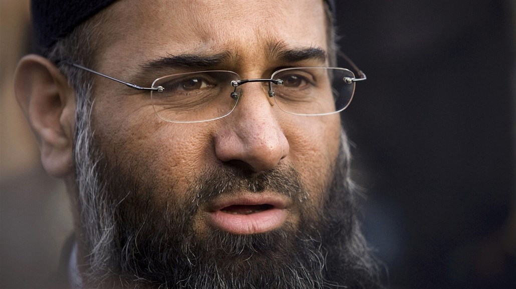 Anjem Choudary léta prosazoval zavedení práva šaría v Británii (31. října 2009)