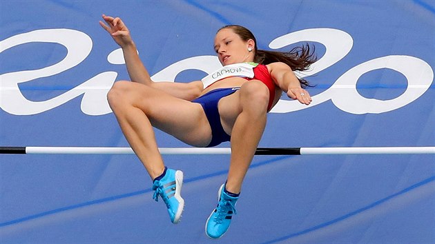 esk sedmibojaka Kateina Cachov pi olympijskm skoku vysokm. (12. srpna 2016)