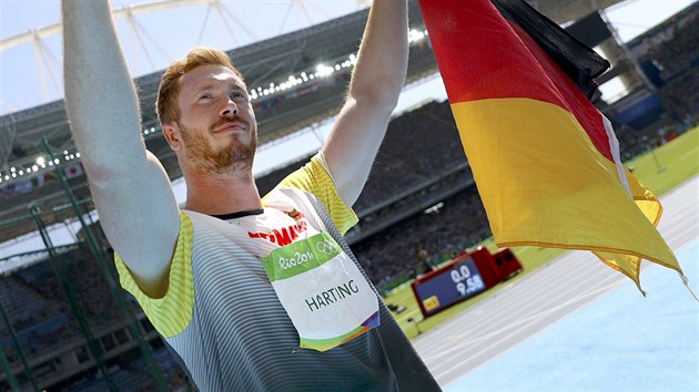 Olympijsk zlato v hodu diskem vybojoval Nmeck atlet Christoph Harting. (13. srpna 2016)