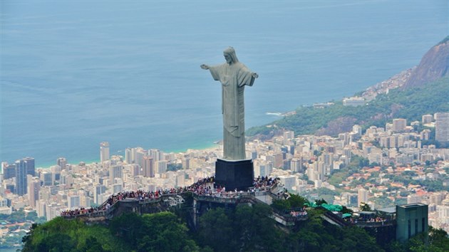 Socha Jee Krista s ndhernm vhledem na Rio