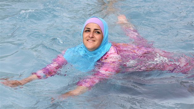 Muslimské plavky známé jako burkiny. Ilustrační snímek