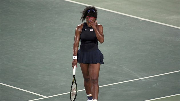 CO SE TO JENOM DJE? Serena Williamsov dal olympijskou medaili nezsk. Vypadla i z osmifinle dvouhry proti Ukrajince Svitolinovov.