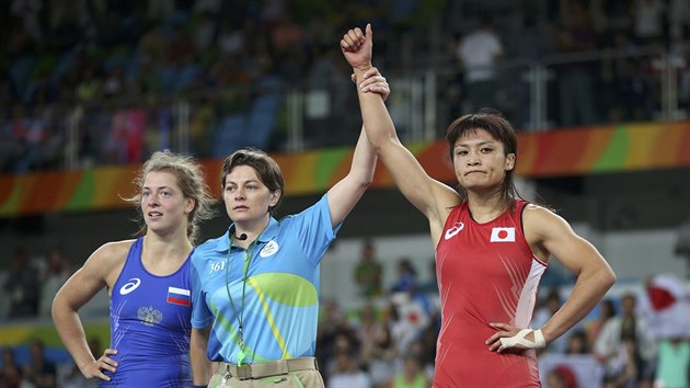 Japonsk zpasnice Kaori Iov porazila ve finle vhy do 58 kg Rusku Koblovovou a jako prvn ena zskala individuln zlato na tvrtch olympijskch hrch po sob.