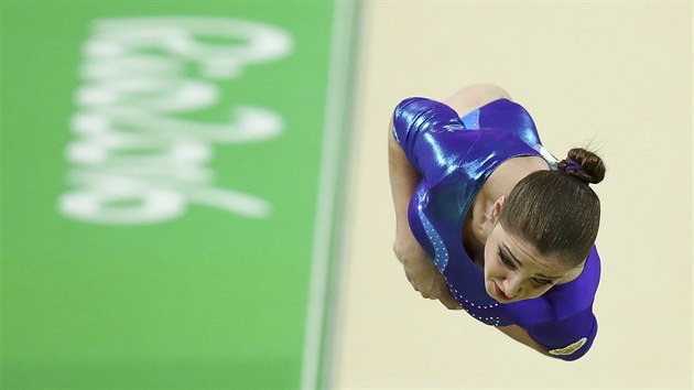 Rusk sportovn gymnastka Alija Mustafinov v olympijskm vceboji v Riu de Janeiro.
