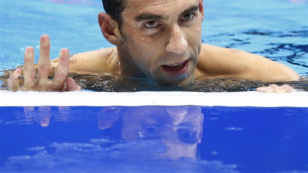 UVOLNN V CLI. Michael Phelps po vtzstv na polohov dvoustovce na...